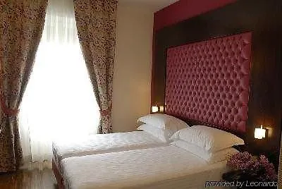 Guest house Merulana 4*