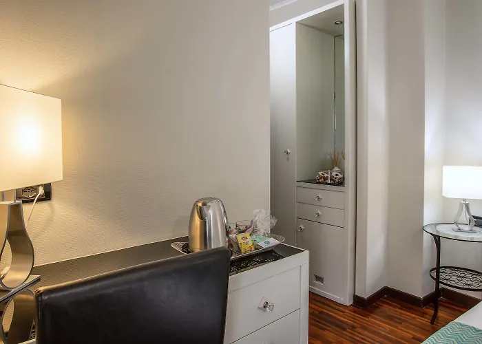 Merulana Guest house 4*